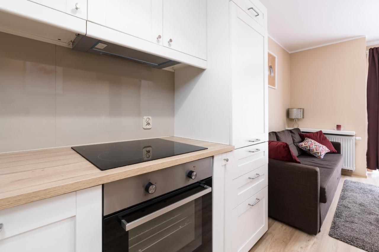 Apartment Czarnieckiego With Balcony By Renters Poznan