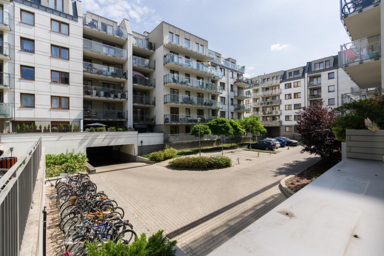 Apartment Czarnieckiego With Balcony By Renters Poznan